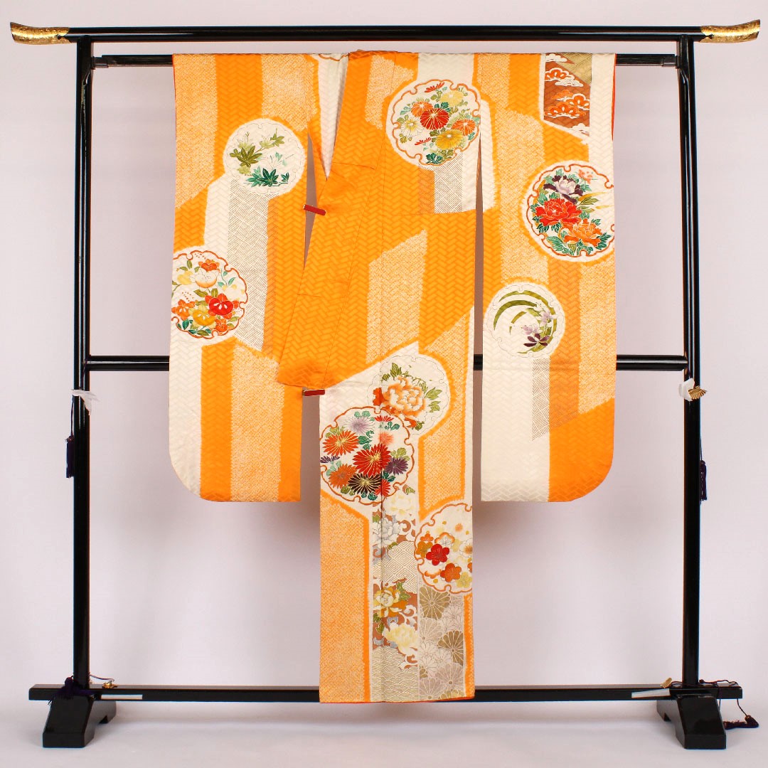 振袖 雪輪に草花 絞り 身丈156cm 裄丈62cm 正絹 Bランク 袷 黄系 1113000272323