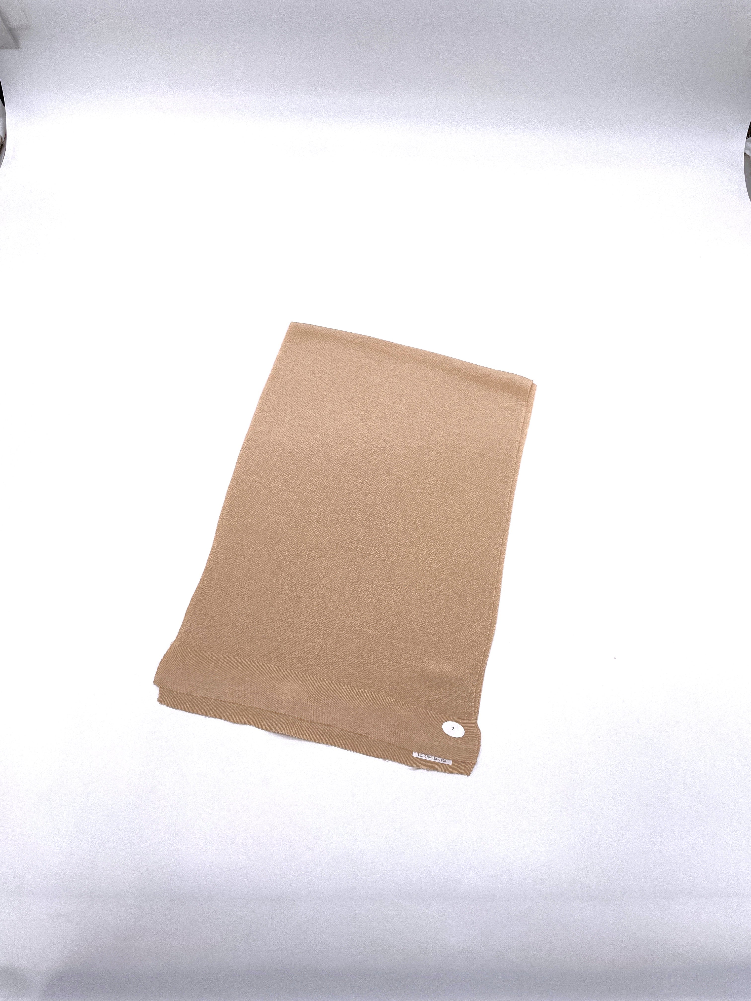 (新古品) 帯揚げ 正絹 フォーマル 薄柿色(うすがきいろ) ちりめん 無地 振袖用 長さ約164cm 幅約27.5cm Sランク ベージュ系 1136000042925