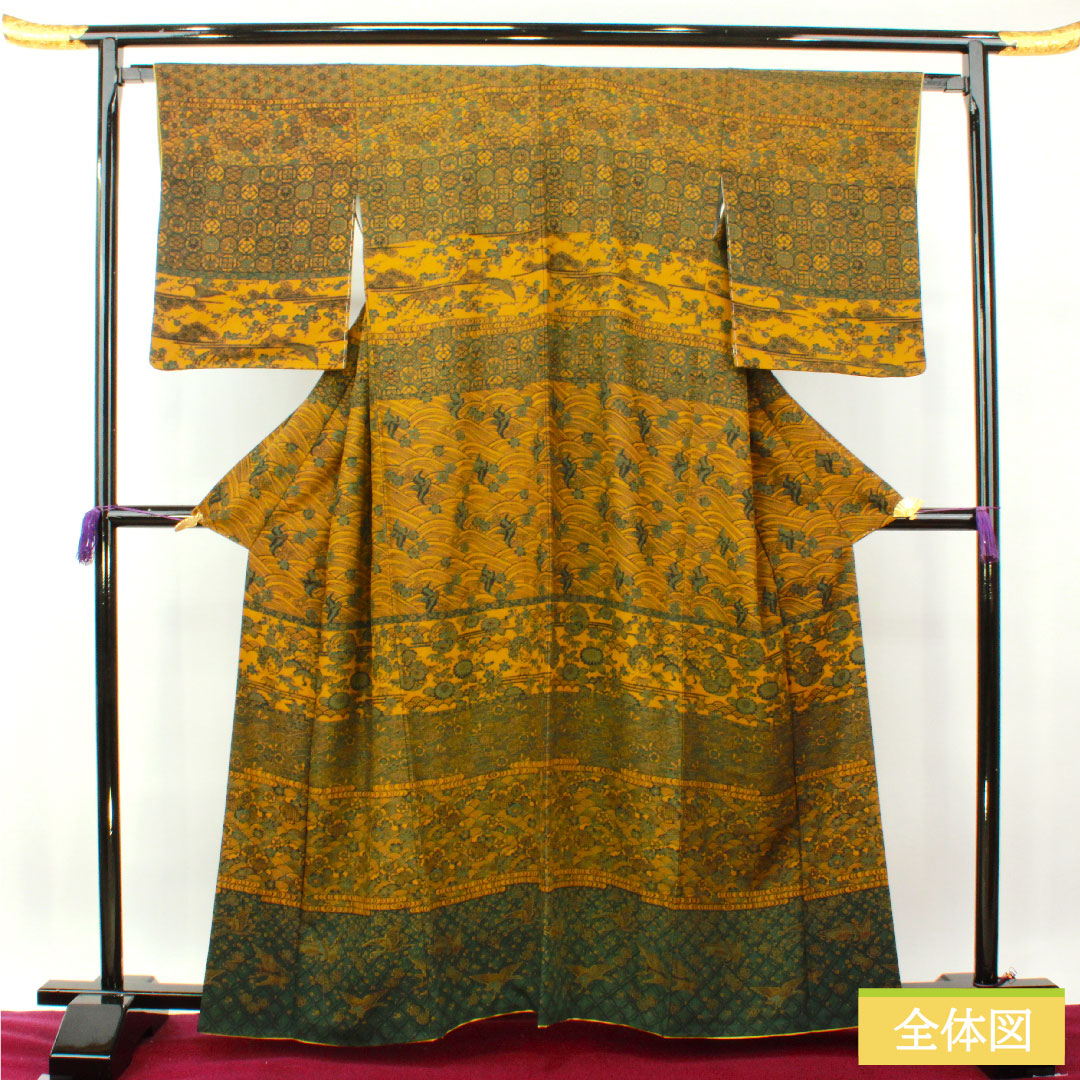 小紋 正絹 身丈161.5cm 裄丈65cm 袷 黄橡色(きつるばみいろ) 型染 吉祥文様 Sランク 黄系 1115004192423