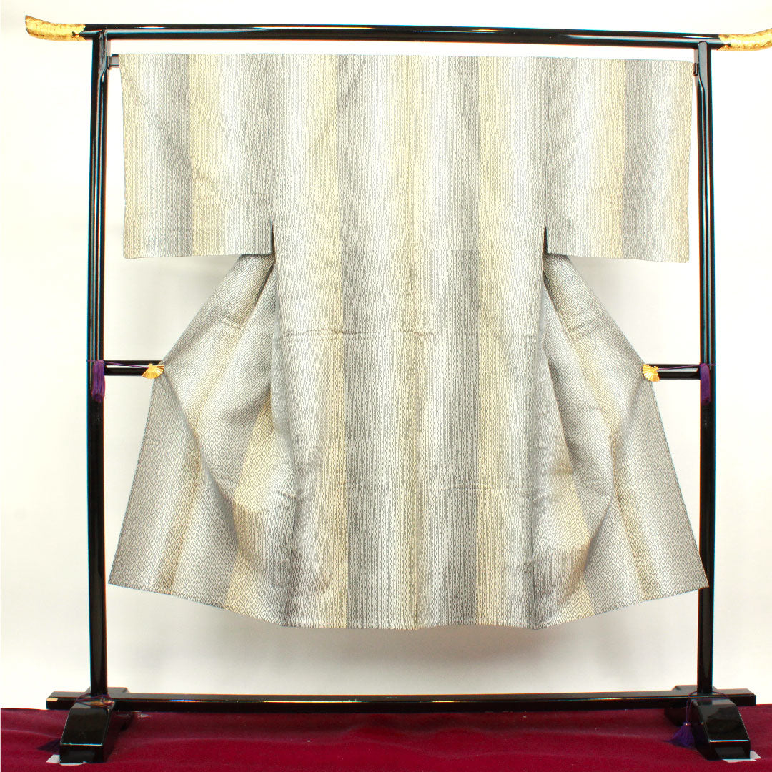 浴衣 男物 しつけ糸付き 未使用品 幾何学模様 木綿 Sランク 単衣 身丈138.5cm 裄丈71cm グラデーション系 1118003542199