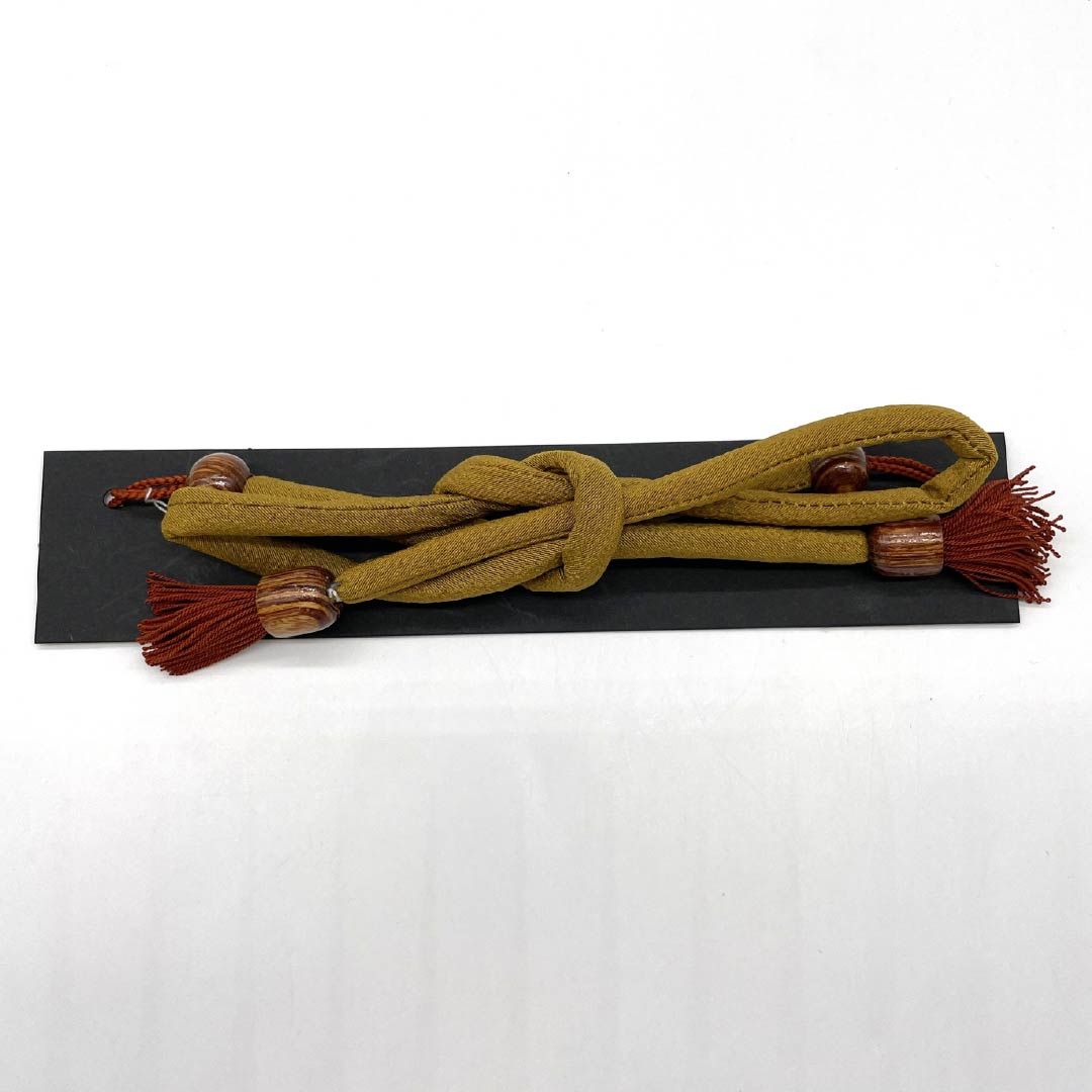 羽織紐 正絹 NEWランク カジュアル 金煤竹色(きんすすたけいろ) 撚り房 もろ縄結び 蝶結び 丸ぐけ 茶系 1121000071914