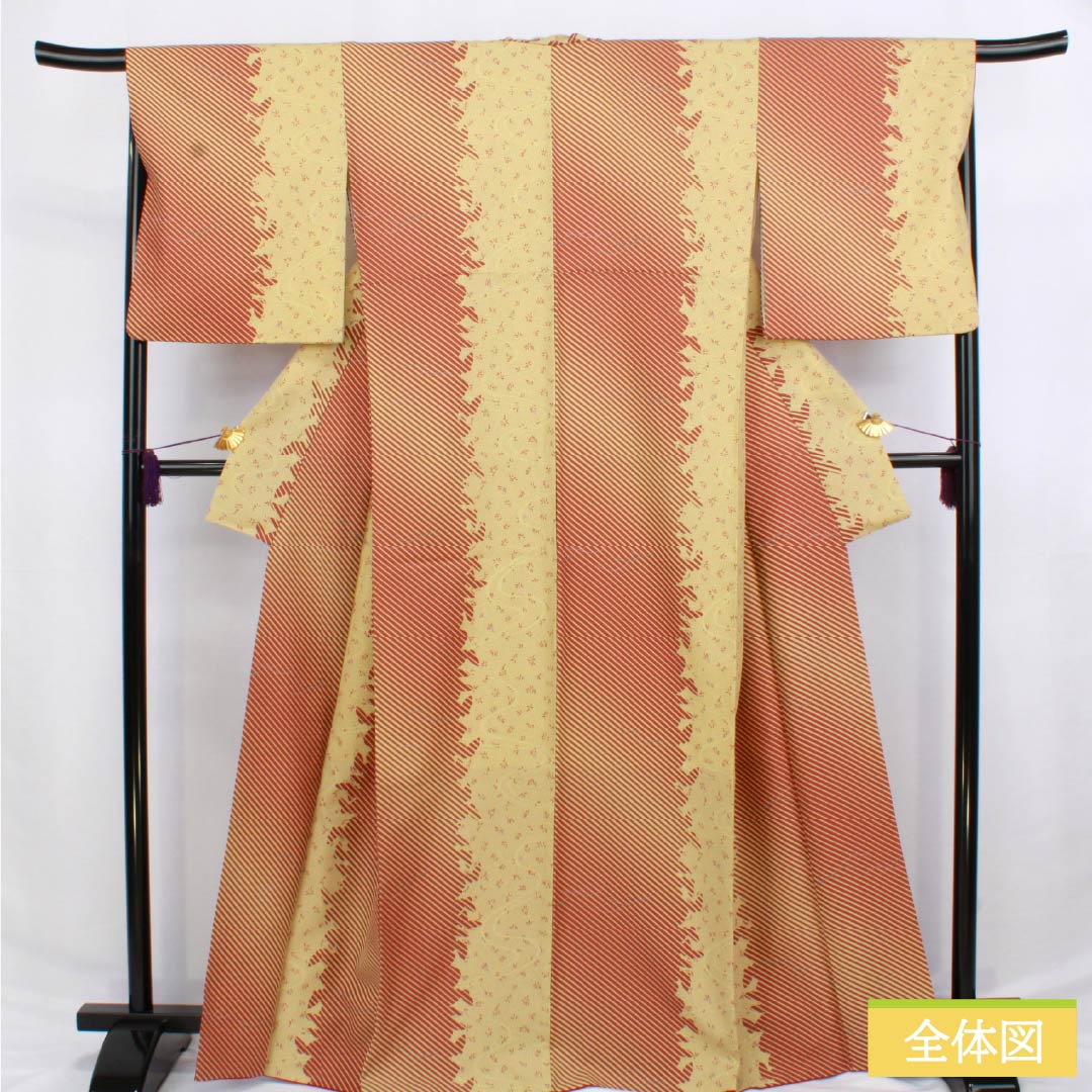 小紋 ポリエステル 身丈166.5cm 裄丈67.5cm 袷 魚子黄色(ぎょしこういろ) 抽象模様 洗える着物 Sランク 黄系 1115006212523