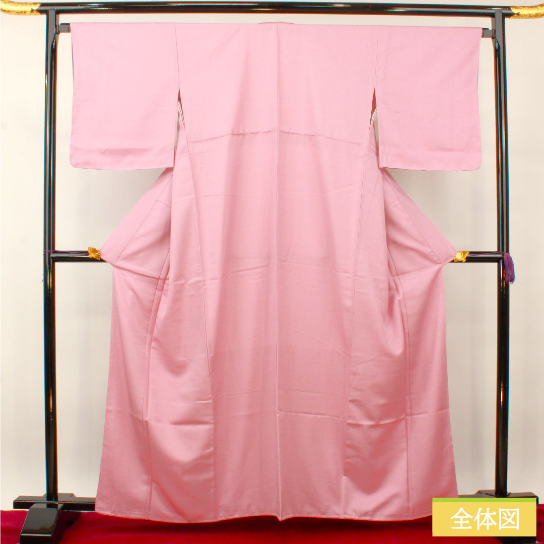 色無地 ポリエステル 身丈162.5cm 裄丈67.5cm 退紅色(あらそめいろ) 洗える着物 しつけ糸付き 未使用品 袷 Sランク 紫系 1114001232420