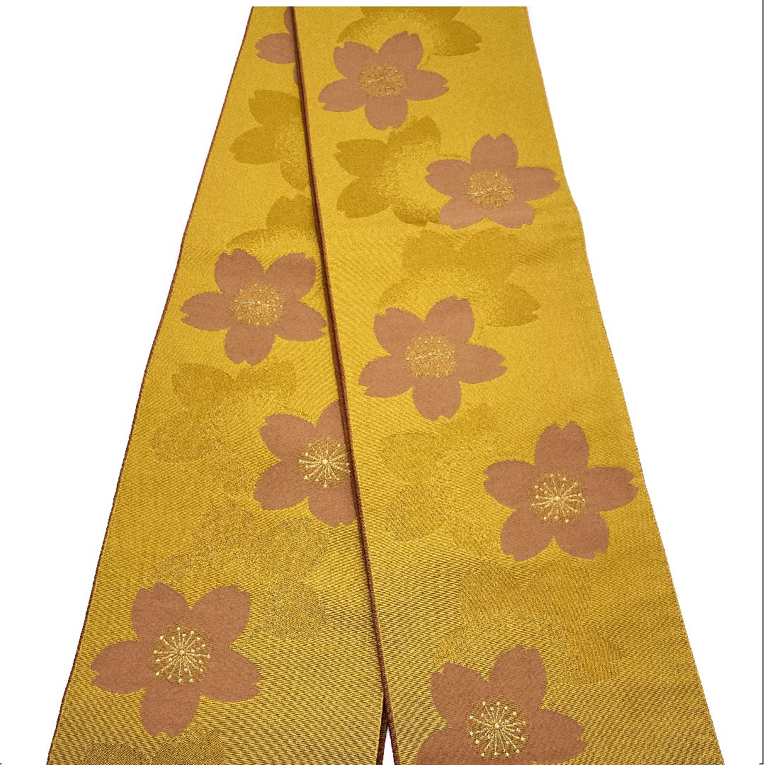 リサイクル着物 半幅帯 ポリエステル 黄土色 おうどいろ 古典柄 桜 花柄 帯丈374cm 茶系 Sランク 1125001142314