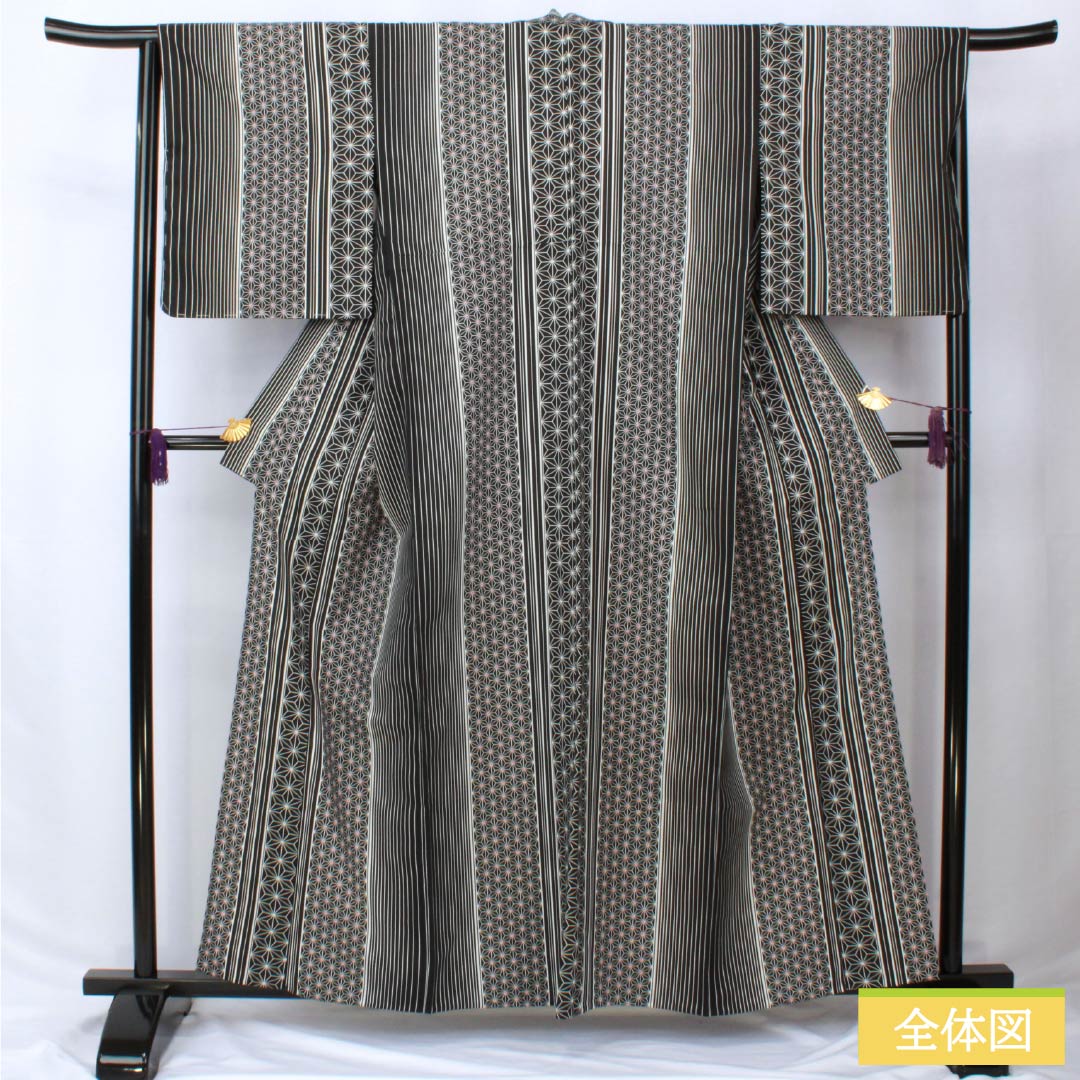小紋 ポリエステル 身丈162cm 裄丈65cm 単衣 縞 麻の葉 洗える着物 Sランク 黒系 1115005872410