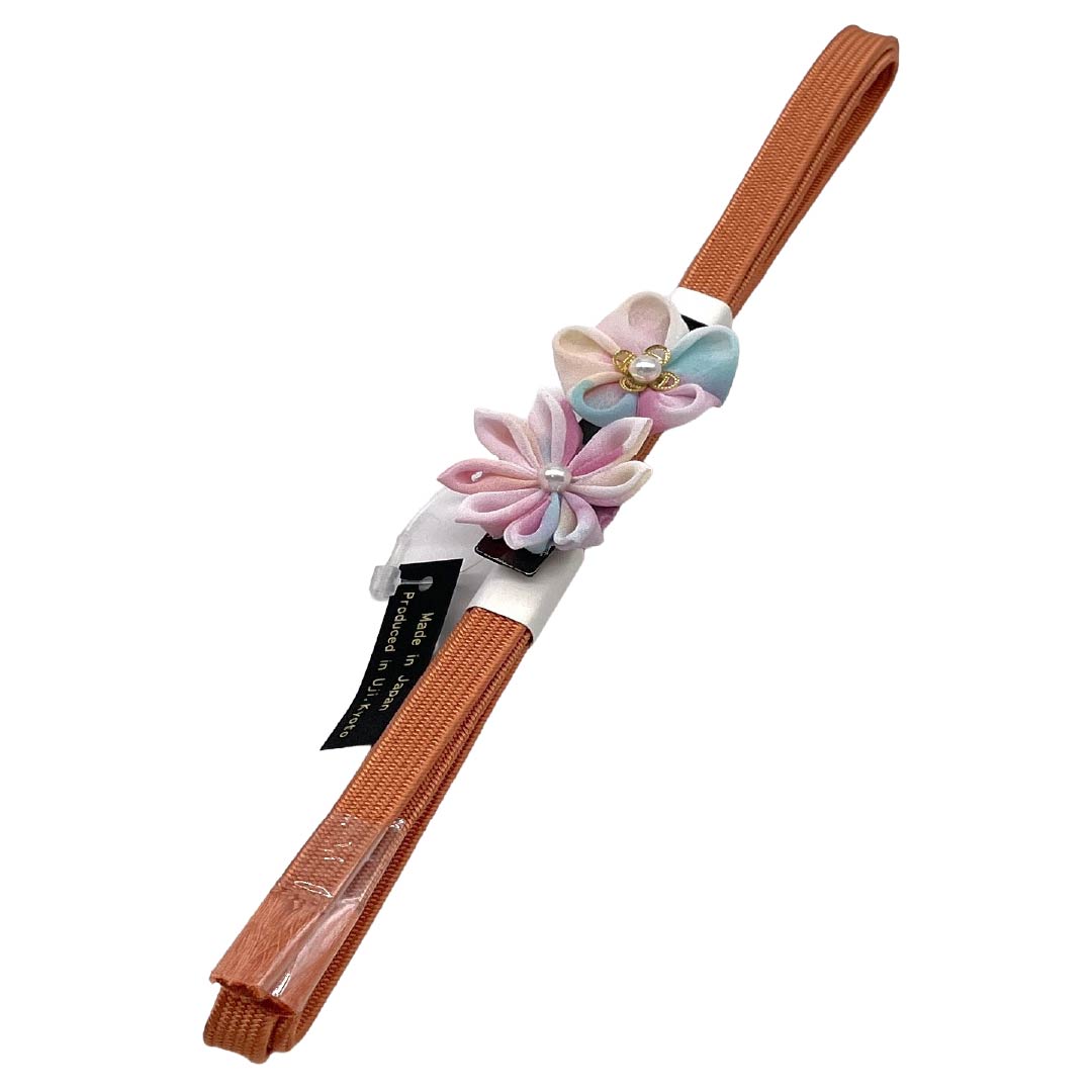 (新品)帯締め 正絹 NEWランク 三分紐 珊瑚色(さんごいろ) 帯留め付き つまみ細工 日本製 長さ約135cm 幅約0.8cm カジュアル 橙系 1135006451326
