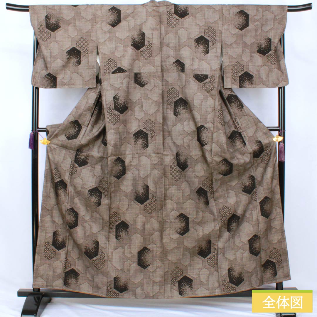 紬 正絹 Sランク 身丈160cm 裄丈69.5cm 柴色(ふしいろ) 大島紬 一元絣 7マルキ 袷 茶系 1116004862414