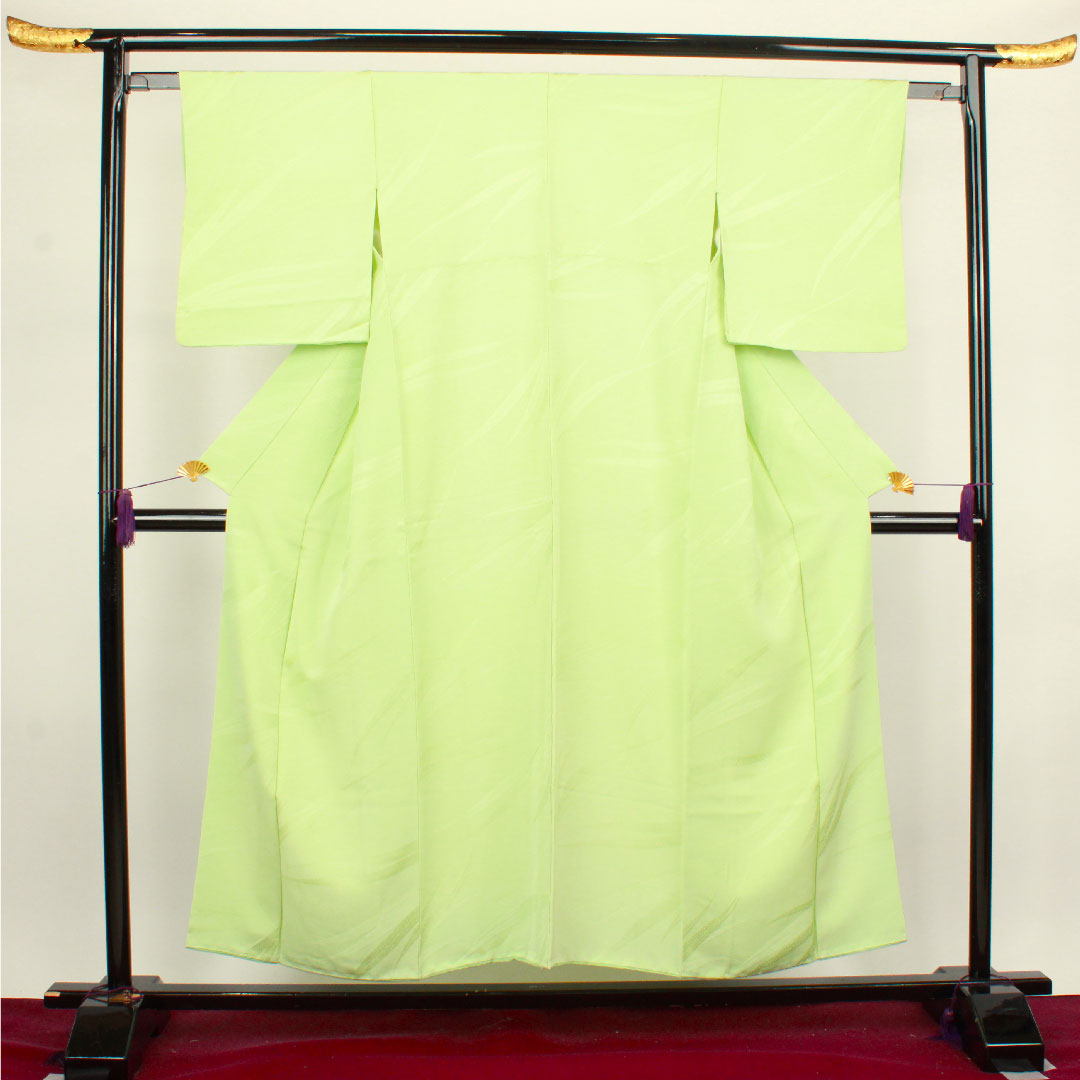 色無地 正絹 黄緑色 笹 身丈151.5cm 裄丈62cm 袷 Sランク 緑系 1114000892219