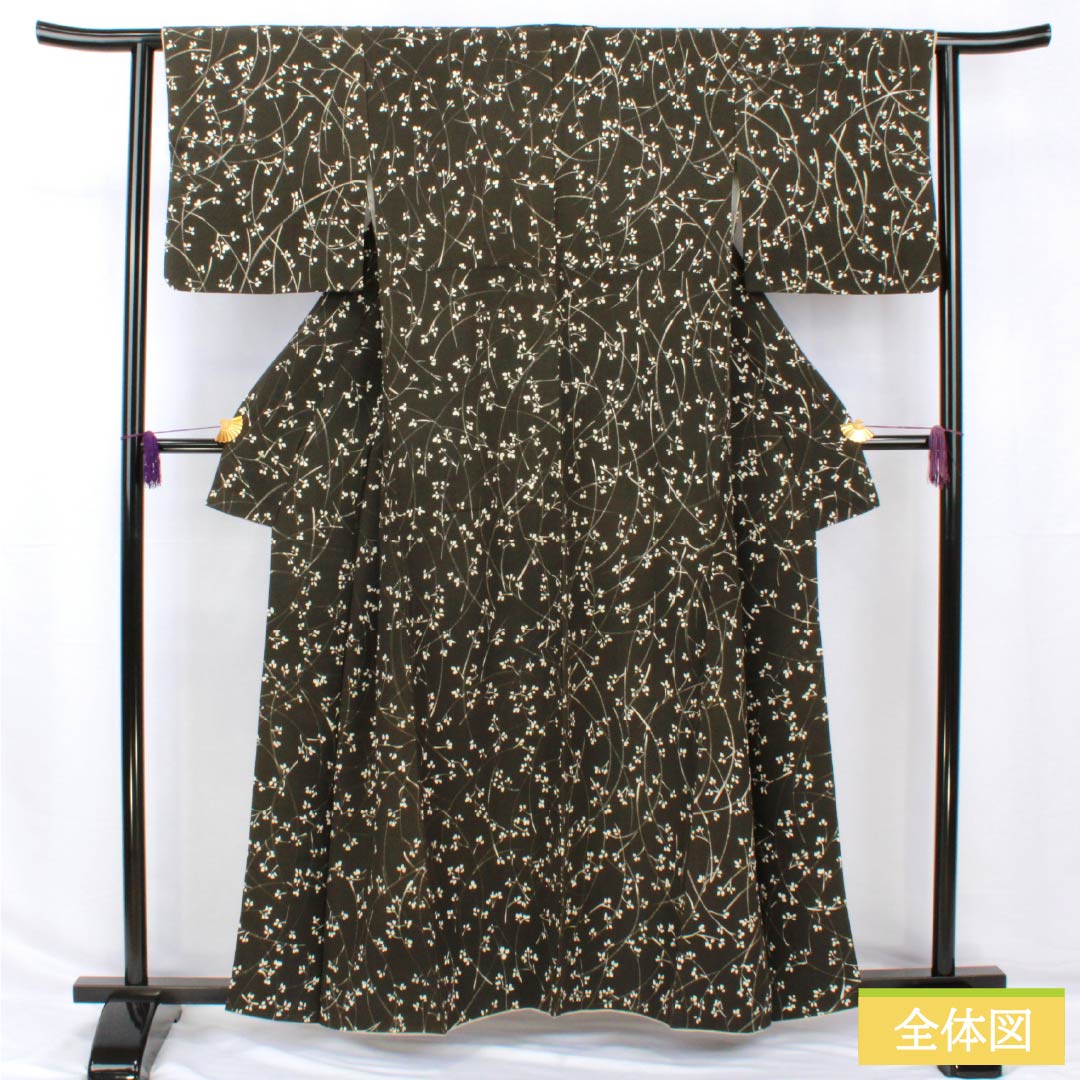 小紋 正絹 身丈159.5cm 裄丈62cm 袷 涅色(くりいろ) 小枝 Aランク 黒系 1115004973310