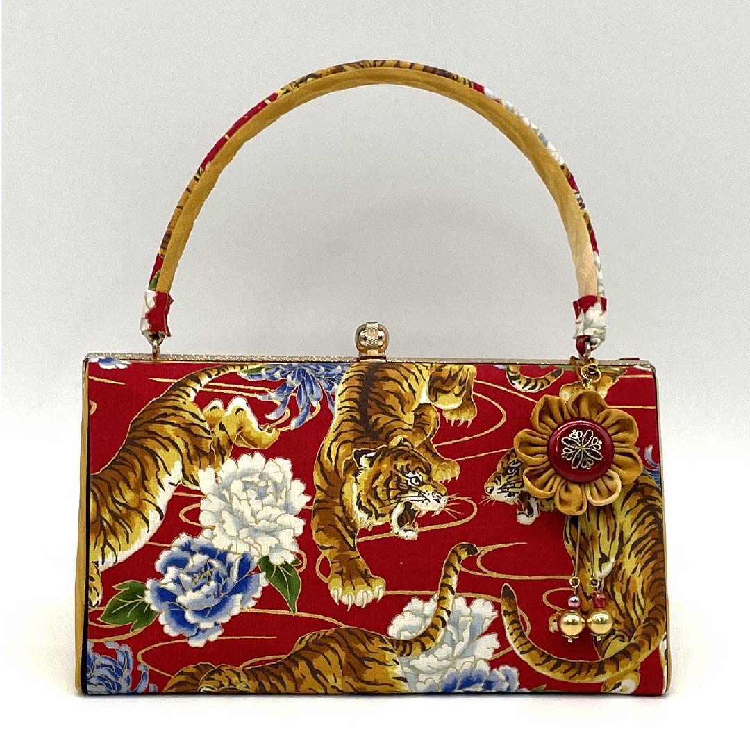 Casual Japanese-style bag, new rank, crimson red (beniakairo) with tiger and chrysanthemum motifs, handmade by an artist, red, 113900132112