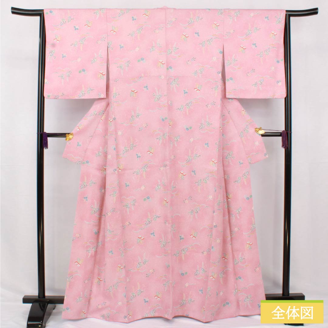 小紋 ポリエステル 身丈165cm 裄丈64cm 袷 一斤染色(いっこんぞめいろ) 洗える着物 草花 Sランク ピンク系 1115005182513