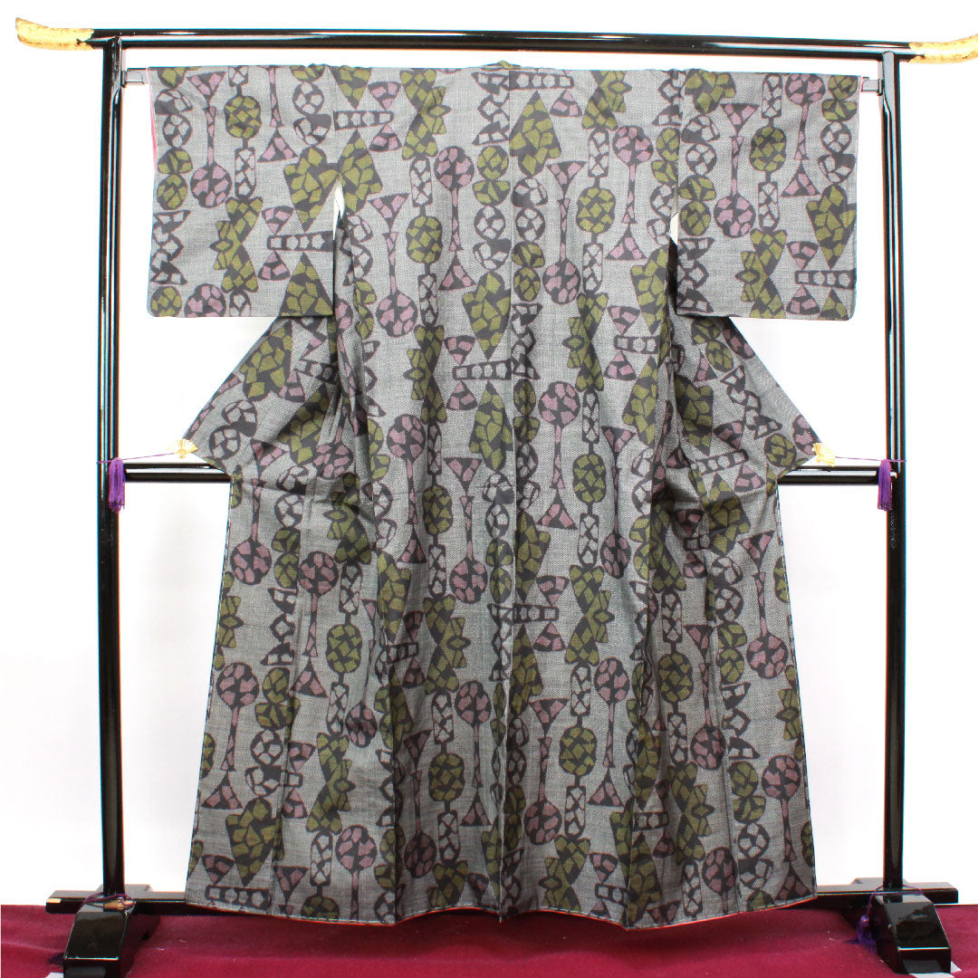 Oshima Tsumugi, Length 159cm, Sleeve length 67cm, with basting thread, Warp and weft ikat, Abstract pattern, Pure silk, S rank, Lined, Black, 1116002522310