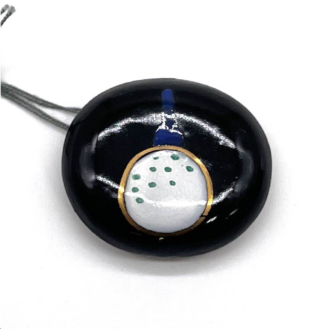 (新古品) 帯留め 陶磁器 カジュアル 漆黒色(しっこくいろ) 清水焼 ゴルフボール スポーツ 長さ約3.5cm 幅約4cm Sランク 黒系 1137000272910