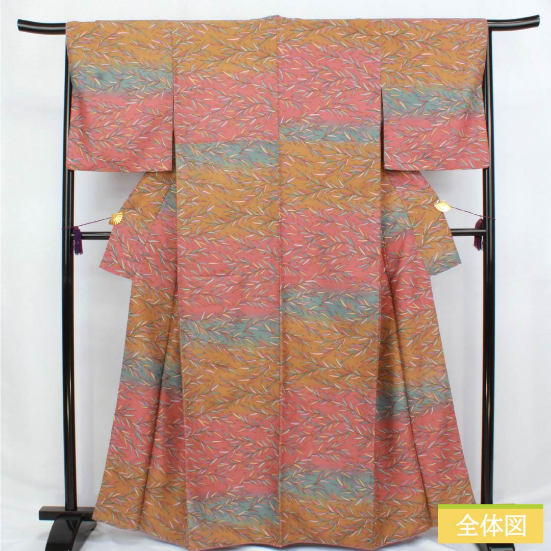 小紋 ポリエステル 身丈164.5cm 裄丈67cm 袷 長春色(ちょうしゅんいろ) 猟虎色(らっこいろ) 藍砥茶色(あいとのちゃいろ) 笹 横段 Sランク グラデーション系 1115006252499