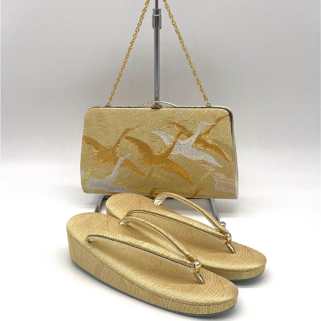 (新古品)草履バッグセット フォーマル Aランク 2way 鶴 Mサイズ 金系 1133000283321