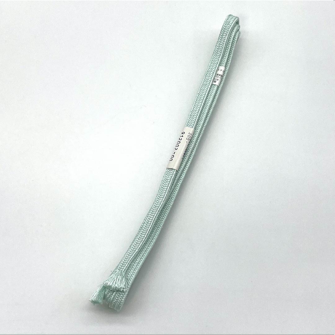 帯締め ポリエステル Sランク 二分紐 藍白色(あいじろいろ) 無地 長さ約132cm 幅約0.5cm カジュアル 水色系 1135006022324