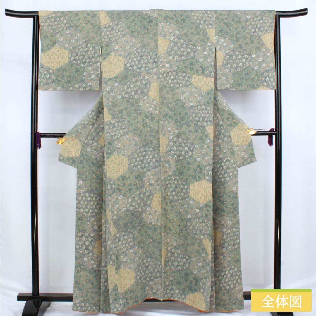 小紋 正絹 Sランク 身丈159cm 裄丈64cm 袷 利休鼠色(りきゅうねずみいろ) ちりめん地 割付 更紗 型染 緑系 1115006522319