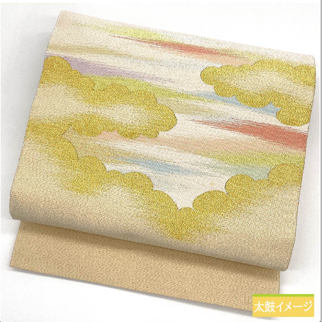 袋帯 正絹 薄肉色(うすにくいろ) 雲取り 帯丈366cm Bランク ポイント柄 フォーマル クリーム系 1123011744315