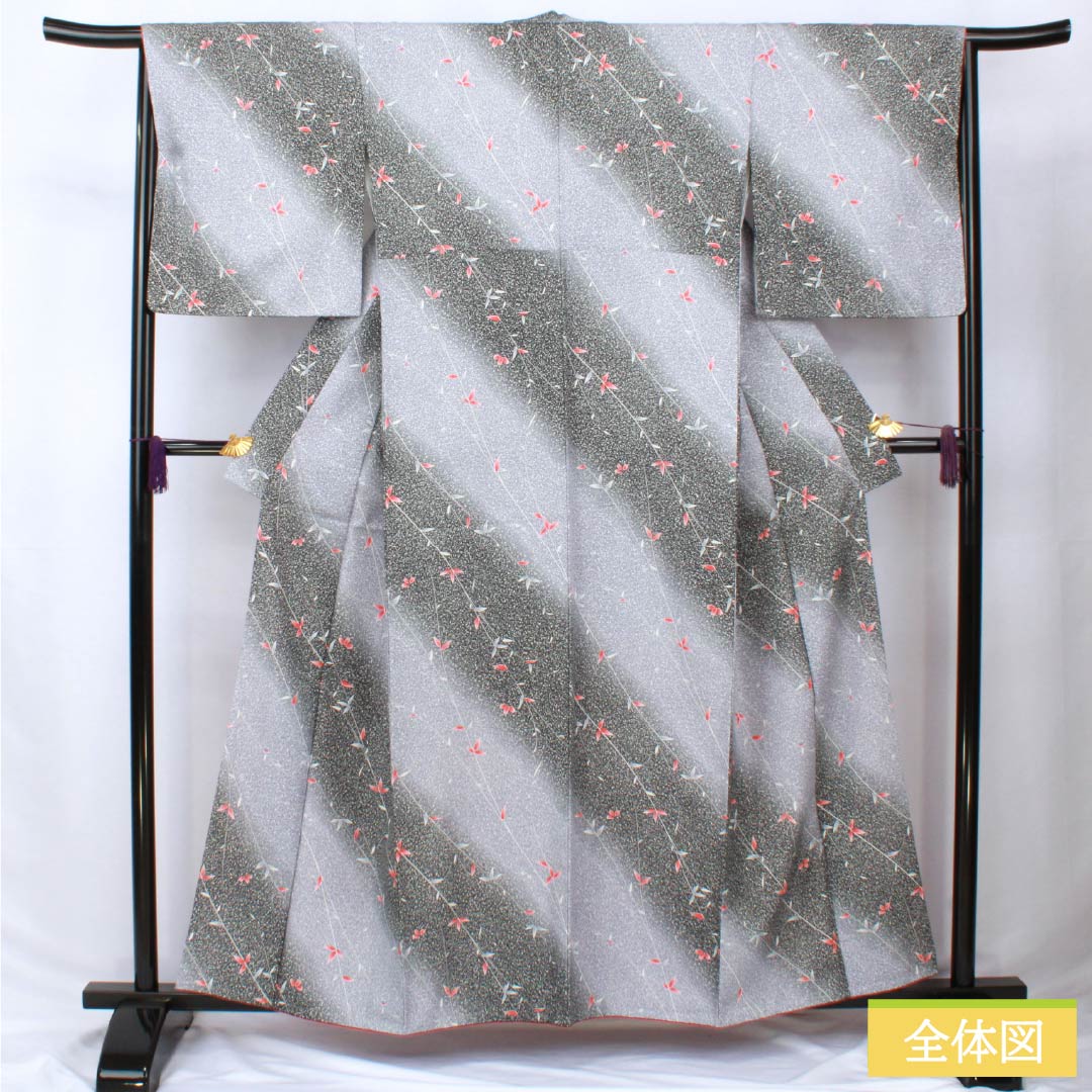 小紋 ポリエステル 身丈159.5cm 裄丈65cm 袷 青袋鼠色(せいたいねずいろ) タタキ染 草木模様 洗える着物 しつけ糸付き Sランク グラデーション系 1115005882399