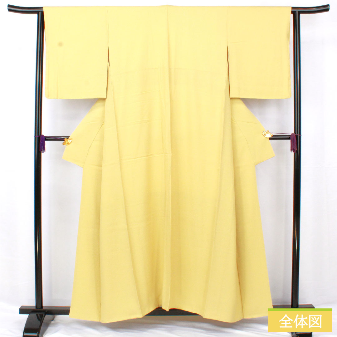 色無地 正絹 身丈156.5cm 裄丈61.5cm 淡黄色(たんこうしょく)綸子 袷 Sランク 黄系 1114002032323