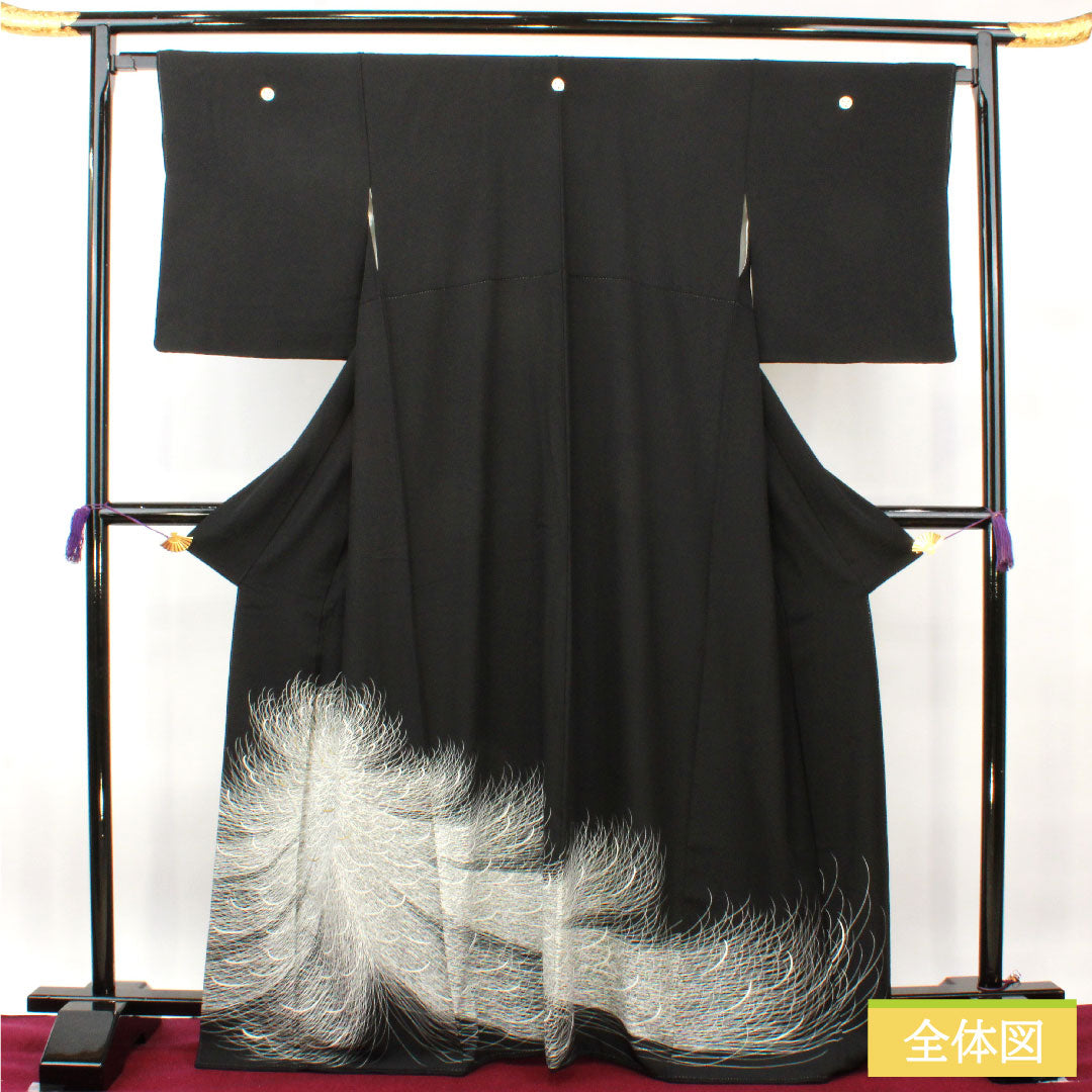 黒留袖 正絹 身丈167cm 裄丈67cm 袷 手描き友禅 菊 五つ紋 三ツ割片喰 Sランク 五つ紋 黒系 1111001282510