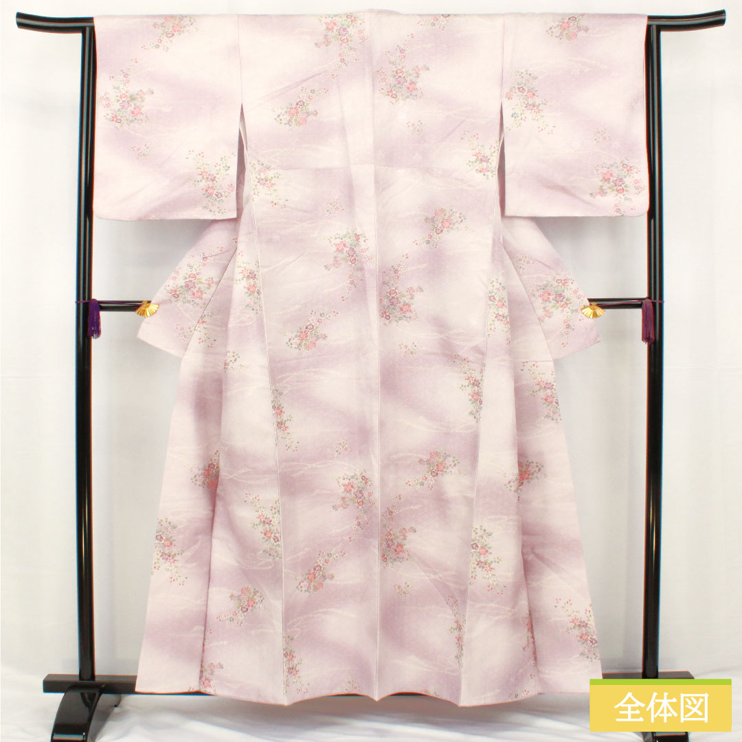 小紋 ポリエステル 身丈157.5cm 裄丈64cm 袷 淡藤色(うすふじいろ) 洗える着物 草花模様 Aランク 紫系 1115004543320
