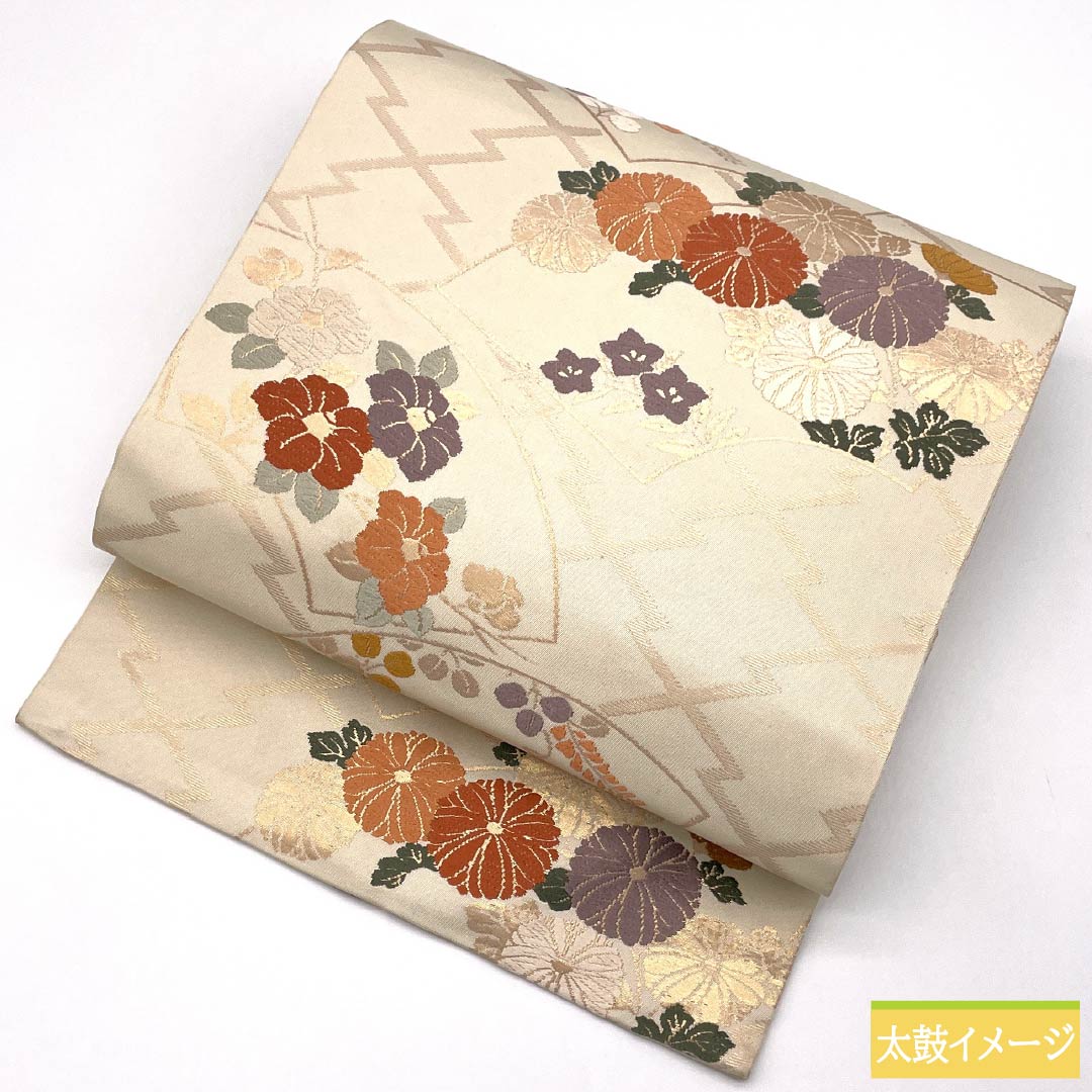 名古屋帯 生成り色(きなりいろ) 扇面 菊 椿 帯丈351cm 正絹 Bランク 六通 セミフォーマル クリーム系 1124008924315 名古屋仕立て