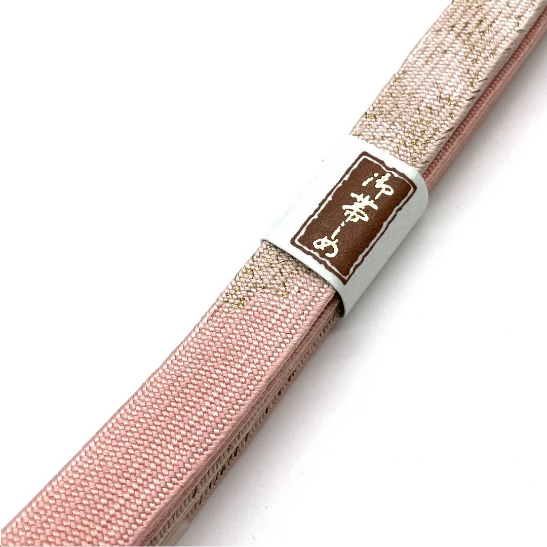 (New old stock) Obijime (belt tying) Pure silk, quarter string, maiden color (otomeiro), uses metal thread, uses three-quarter gold, new old stock, length approx. 156cm, width approx. 1.5cm, semi-formal, S rank, pink, 1135001482913
