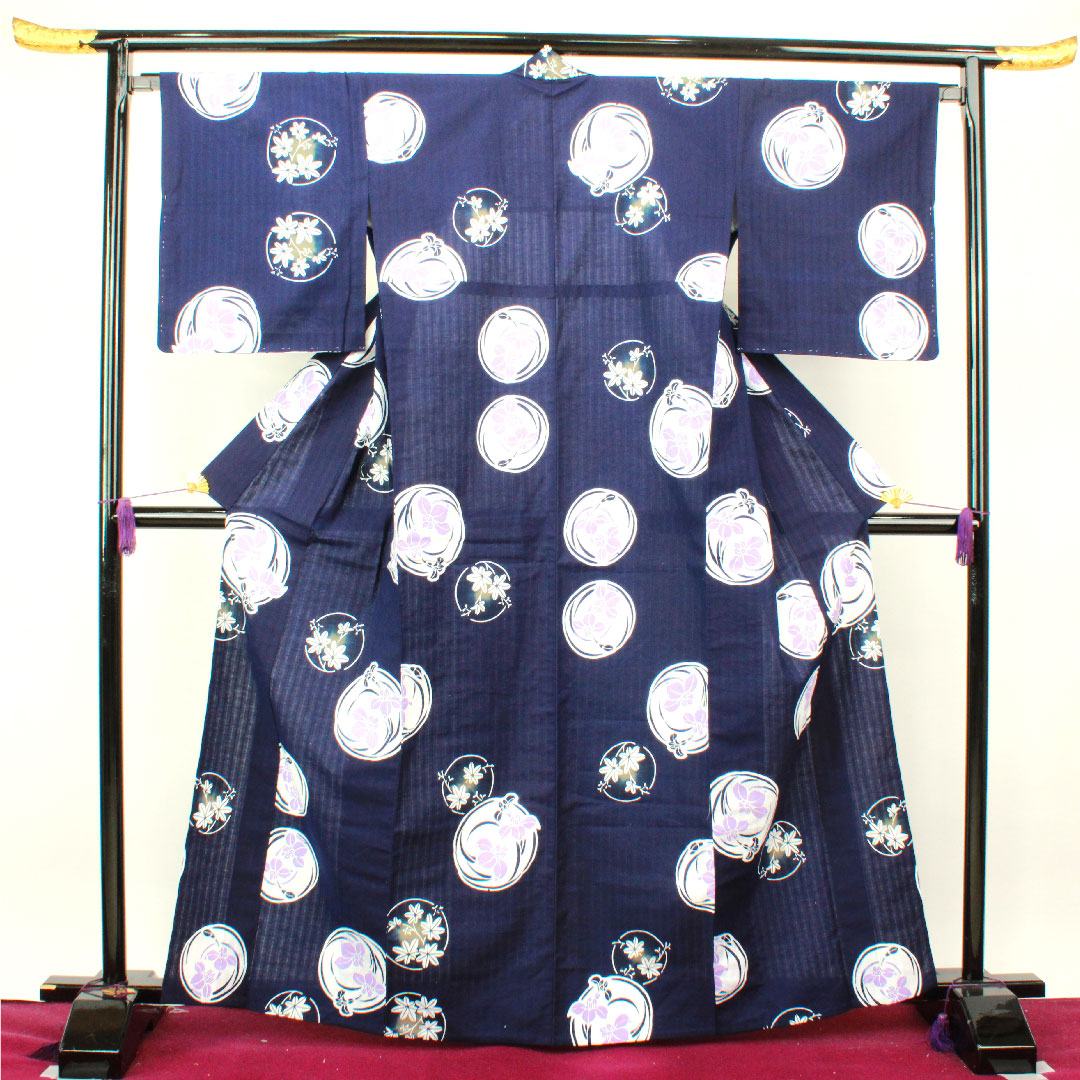 浴衣 しつけ糸付き 未使用品 濃紺色 菖蒲 木綿 Sランク 単衣 身丈166cm 裄丈67.5cm 紺系 1118002822518