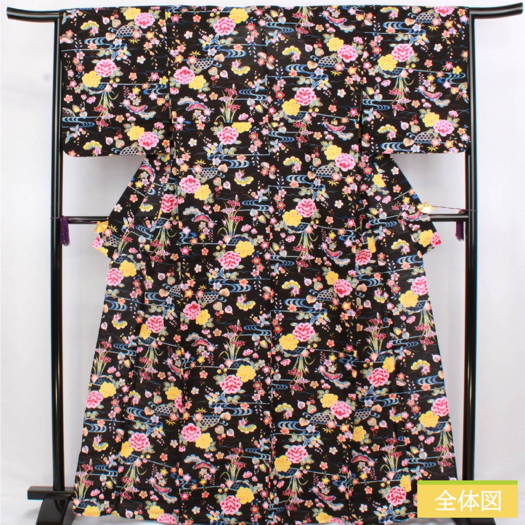 (新品未使用品)浴衣 木綿 身丈167cm 裄丈67cm NEWランク 単衣 黒系 型染 花 松 流水 1118006791510