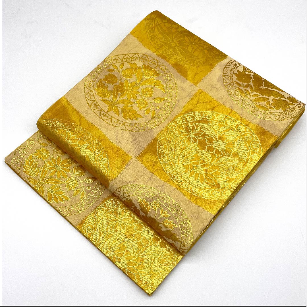 袋帯 薄卵色(うすたまごいろ) 市松模様 花丸模様 帯丈424cm 正絹 Sランク 六通 セミフォーマル 黄系 1123006622323