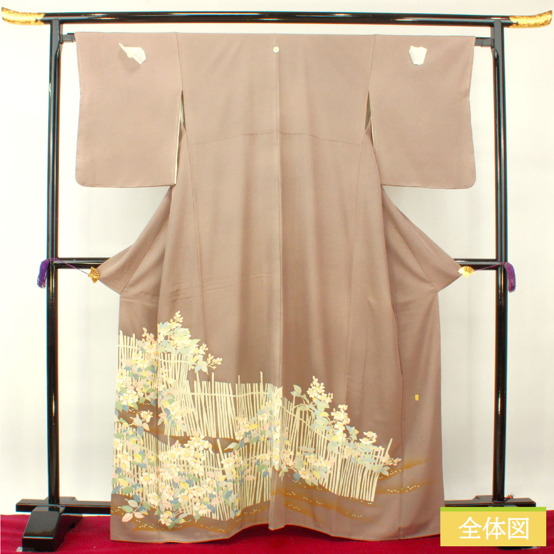 Colored Tomesode, pure silk, length 165cm, sleeve length 66cm, lined, plum gray, genuine Kaga Yuzen, Ichiro Kakimoto, floral pattern, three crests, circle with three split quince, B rank, three crests, purple, 1111001314520