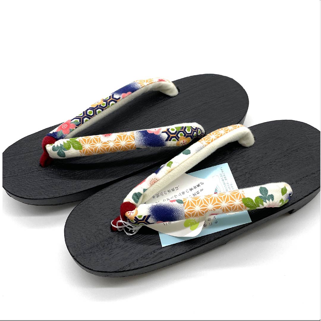 (新品未使用品)下駄 桜 梅 麻の葉 亀甲 XLサイズ 黒系 NEWランク 1122001181510
