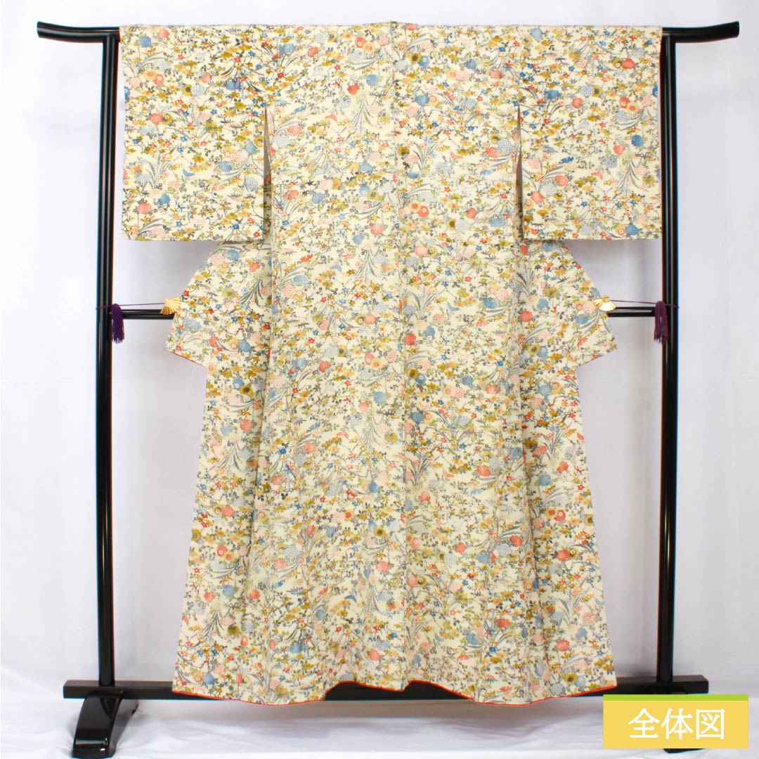 小紋 正絹 身丈154.5cm 裄丈63.5cm 袷 象牙色(ぞうげいろ) 型染 草花模様 Sランク クリーム系 1115005492215