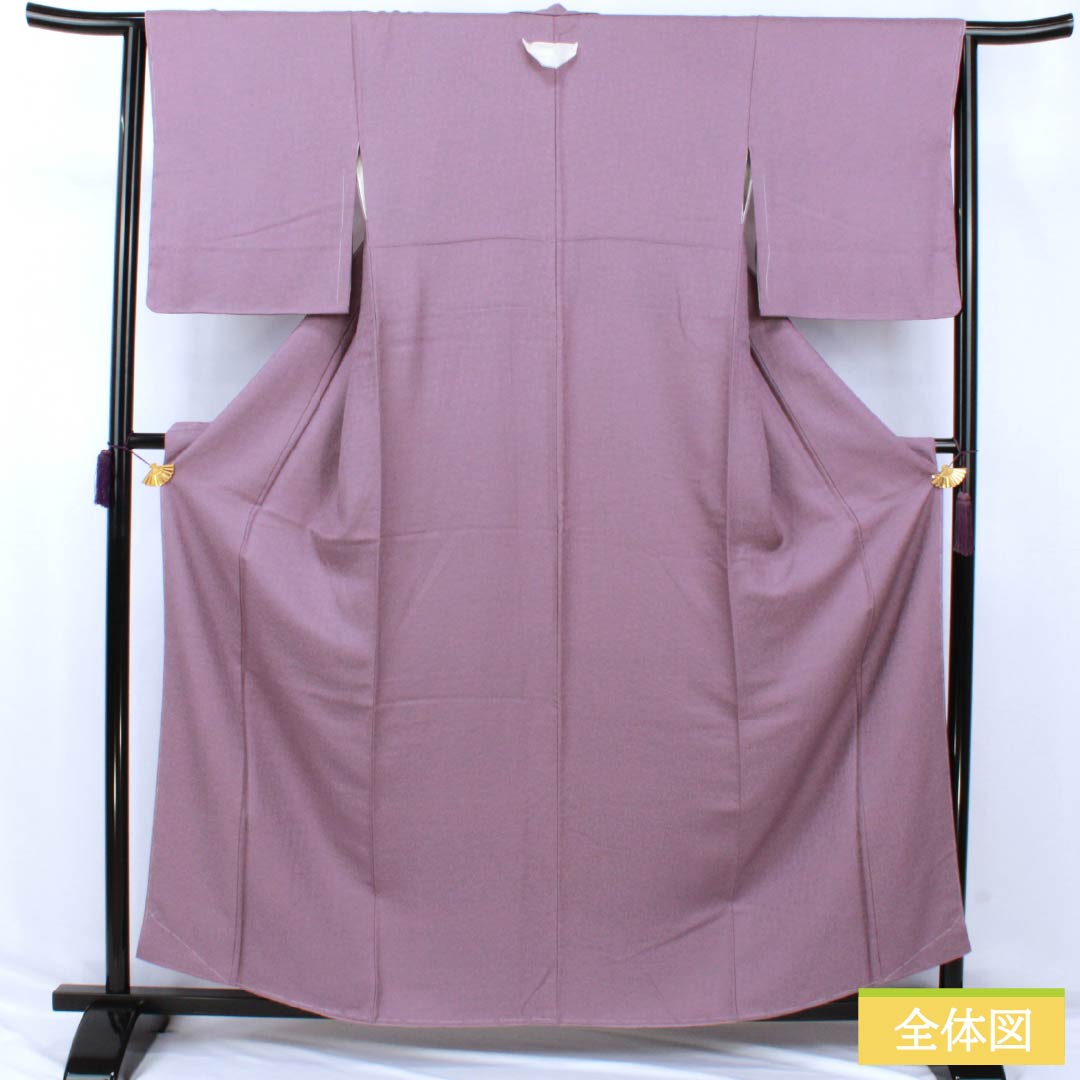 色無地 正絹 Sランク 身丈159.5cm 裄丈64cm 半色(はしたいろ) 一つ紋 五三桐 菊 袷 紫系 1114002582320
