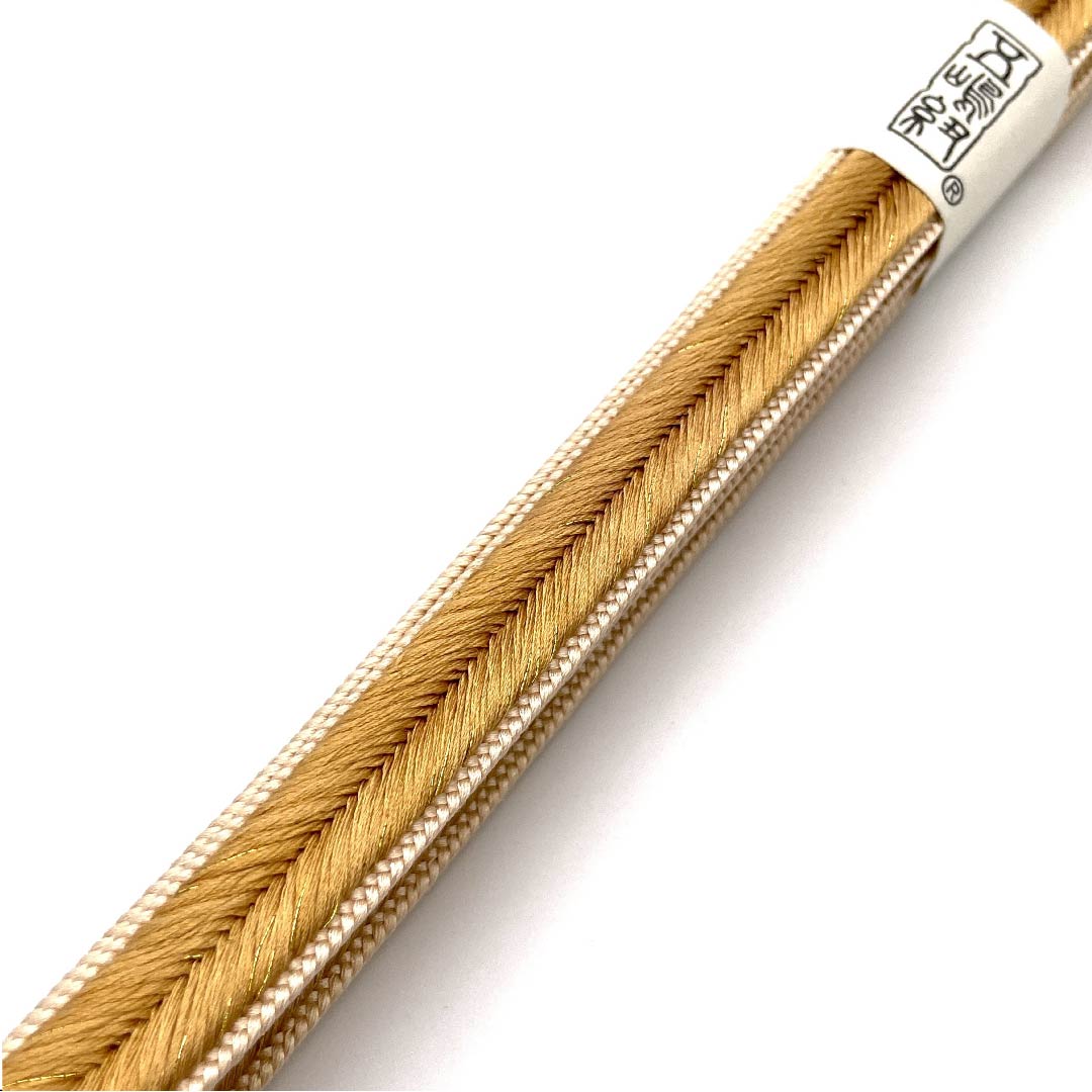 (New old stock) Obijime (belt tying) Pure silk quarter-length cord, light color (lightly colored) Goshima cord Edo braided cord, uses metal thread Length approx. 159cm Width approx. 1.2cm Semi-formal A rank Cream color 1135000903915