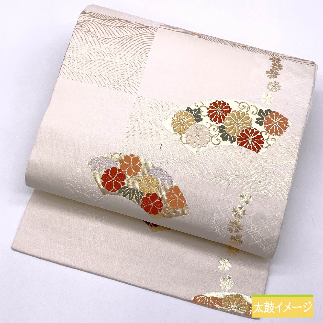 名古屋帯 胡粉色(ごふんいろ) 扇面 唐花 ねじり梅 帯丈348cm 正絹 Aランク 六通 セミフォーマル クリーム系 1124008523315 名古屋仕立て