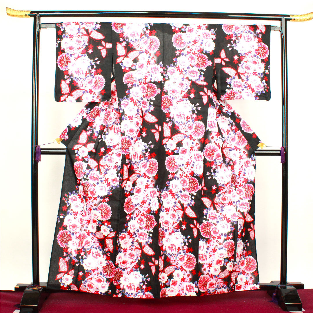 浴衣 菊 桜 蝶 木綿 Sランク 単衣 身丈163cm 裄丈64cm 黒系 1118001522410