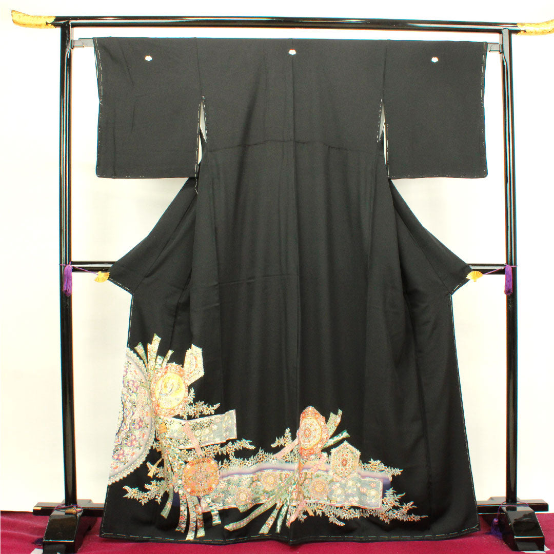 黒留袖 身丈166cm 裄丈65.5cm 袷 しつけ糸付き 未使用品 京友禅 華文 束ね熨斗 垂れ蔦 正絹 Sランク 五つ紋 黒系 1111001082510
