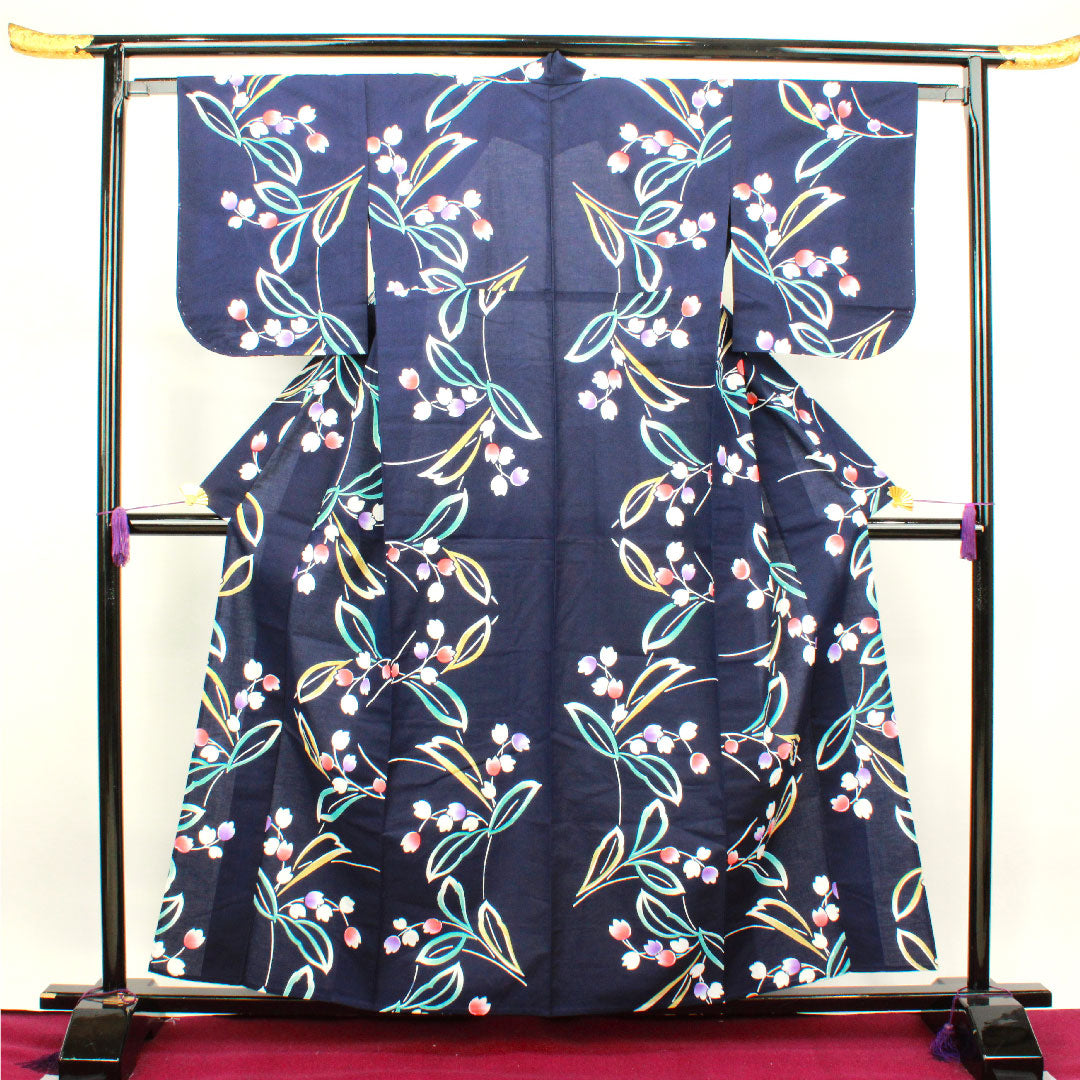 浴衣 紺色 鈴蘭 木綿 Sランク 単衣 身丈158.5cm 裄丈63cm 紺系 1118001812318