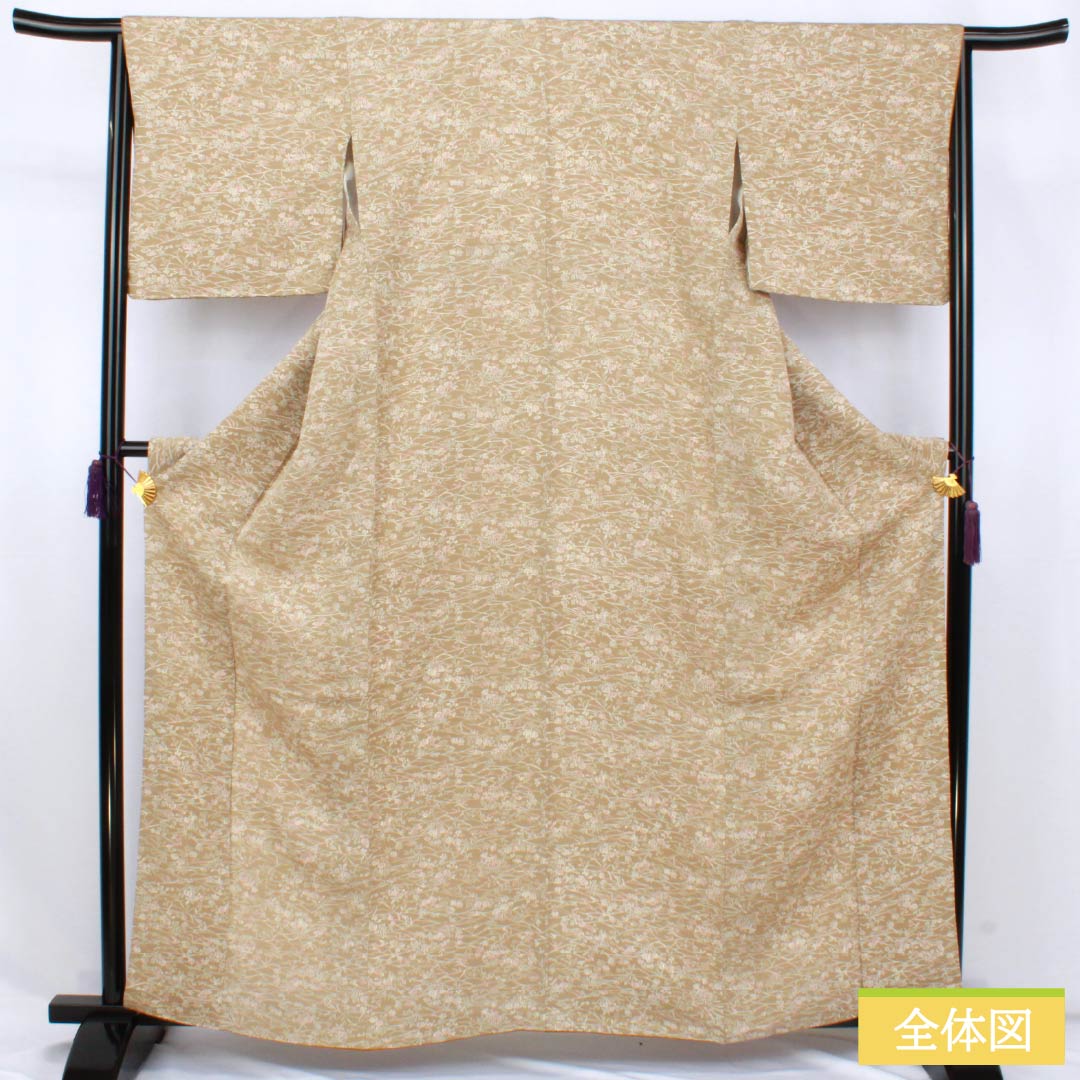 小紋 正絹 Sランク 身丈162cm 裄丈66cm 袷 内記煤竹色(ないきすすたけいろ) ちりめん地 草木民芸彩り 茶屋辻 防縮加工 ベージュ系 1115007752425