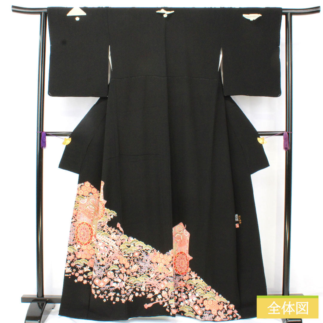 黒留袖 正絹 身丈162cm 裄丈63cm 袷 京友禅 松竹梅 宝尽くし 御所車 亀甲 五つ紋 唐花 Sランク 黒系 1111001722410