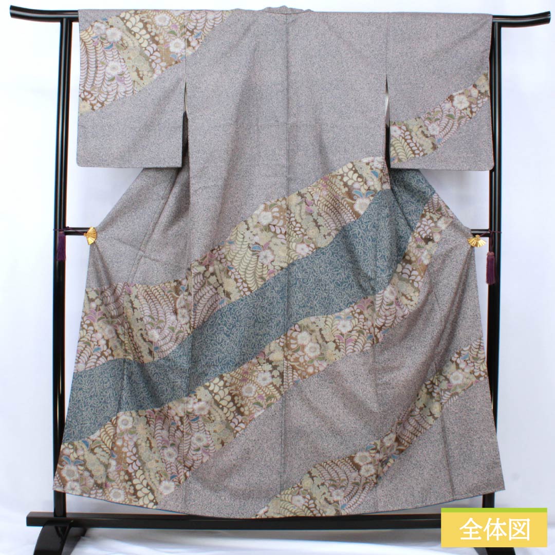 訪問着 正絹 Sランク 袷 身丈156cm 裄丈62.5cm 灰桜色(はいざくらいろ) 大島紬 辻ヶ花 しつけ糸付き パールトーン加工 グレー系 1112007472322