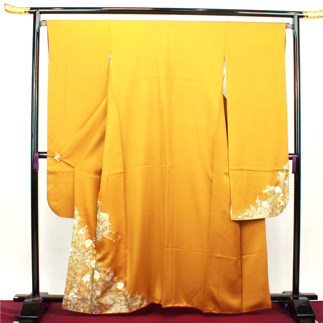 リサイクル着物】振袖 正絹 Sランク 身丈161cm 裄丈67cm 袷 黄