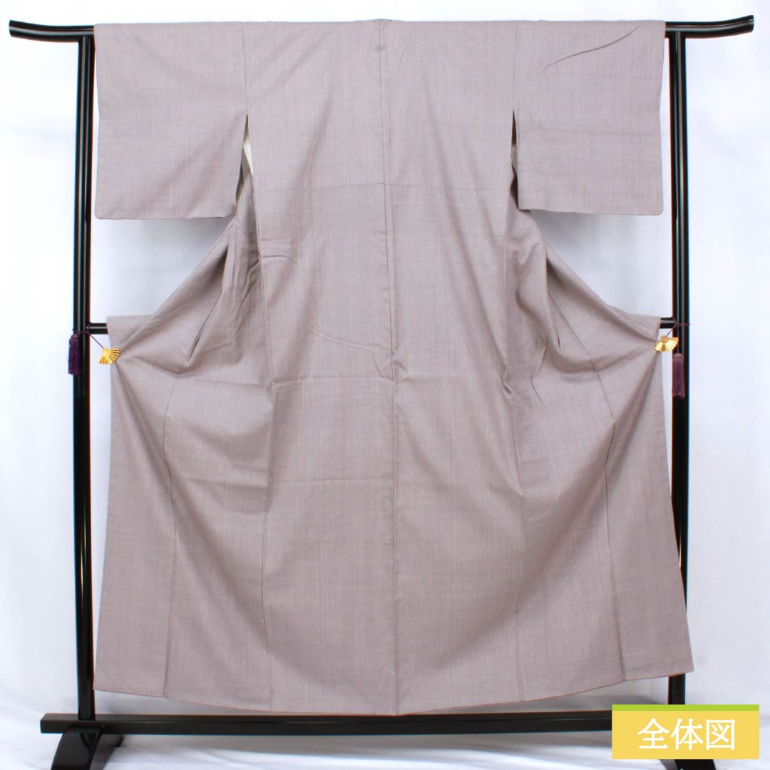 色無地 正絹 Aランク 身丈155.5cm 裄丈63cm 鈍紫色(にぶむらさきいろ) 一つ紋 蔦 真綿紬 袷 紫系 1114002673320