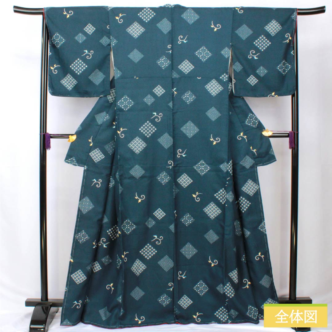 小紋 ポリエステル 身丈167.5cm 裄丈66cm 袷 深藍色(ふかあいいろ) 抽象模様 洗える着物 しつけ糸付き Sランク 紺系 1115006012518