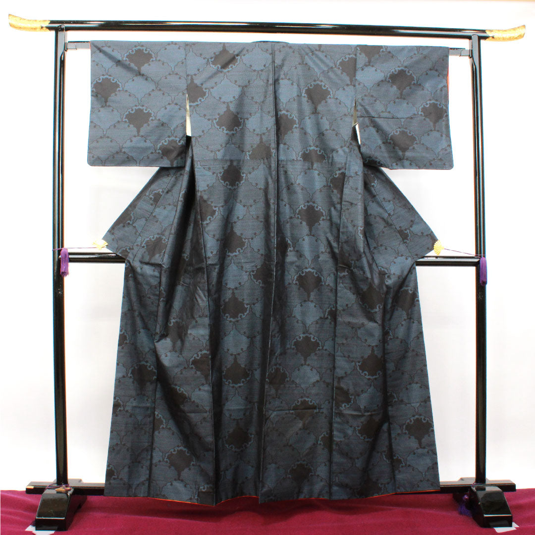 大島紬 身丈160.5cm 裄丈63.5cm 緯総絣 雪輪 正絹 Aランク 袷 紺系 1116002823418