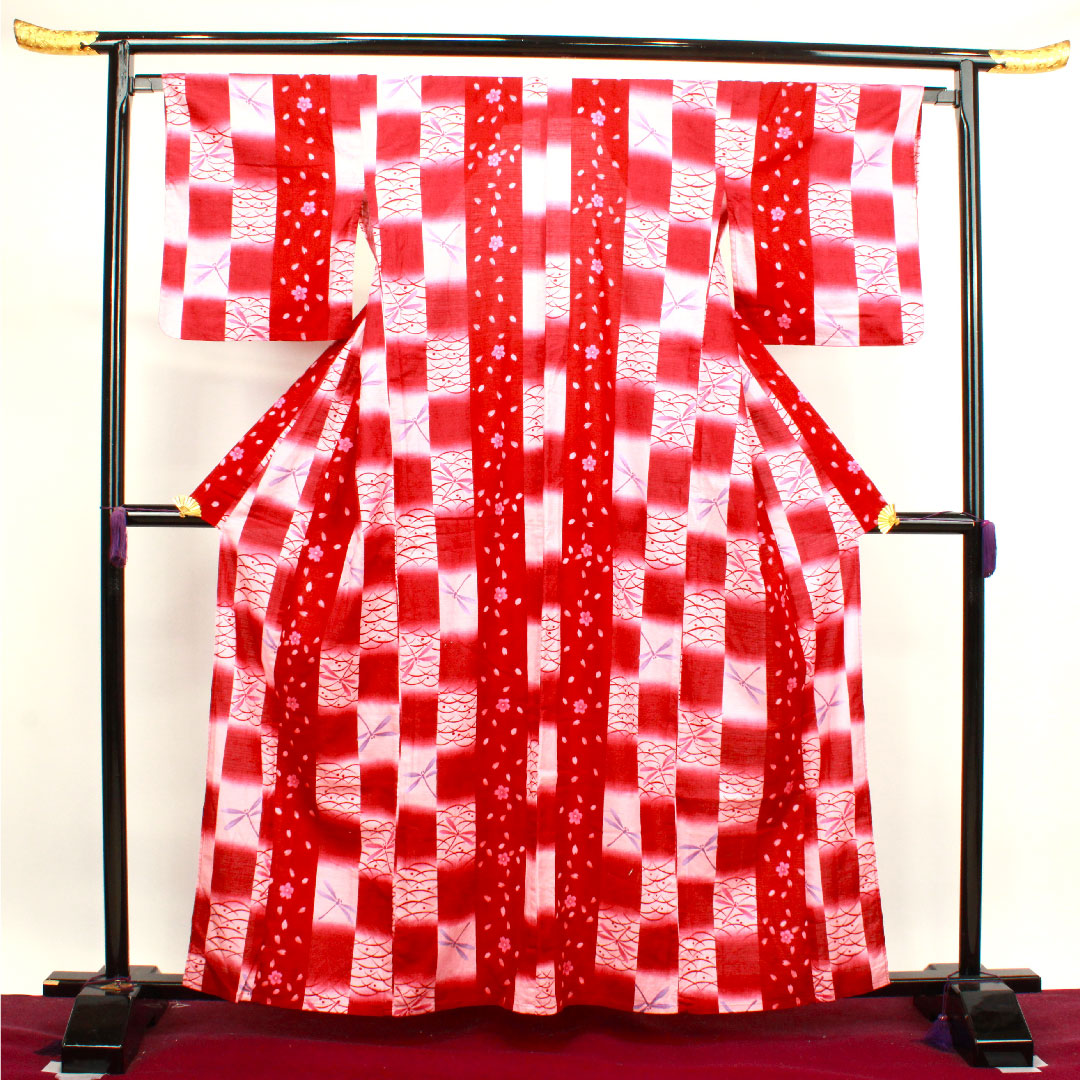 浴衣 茜色 トンボ 桜 市松 露芝 木綿 Sランク 単衣 身丈162cm 裄丈64.5cm 赤系 1118003992412
