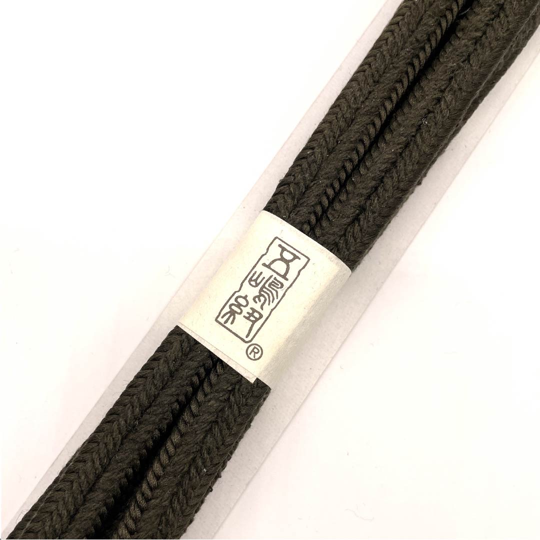 (新古品) 帯締め 正絹 四分紐 黒橡色(くろつるばみいろ) 江戸組紐 五嶋紐 新古品 長さ約156cm 幅約1cm カジュアル Sランク 緑系 1135000232319