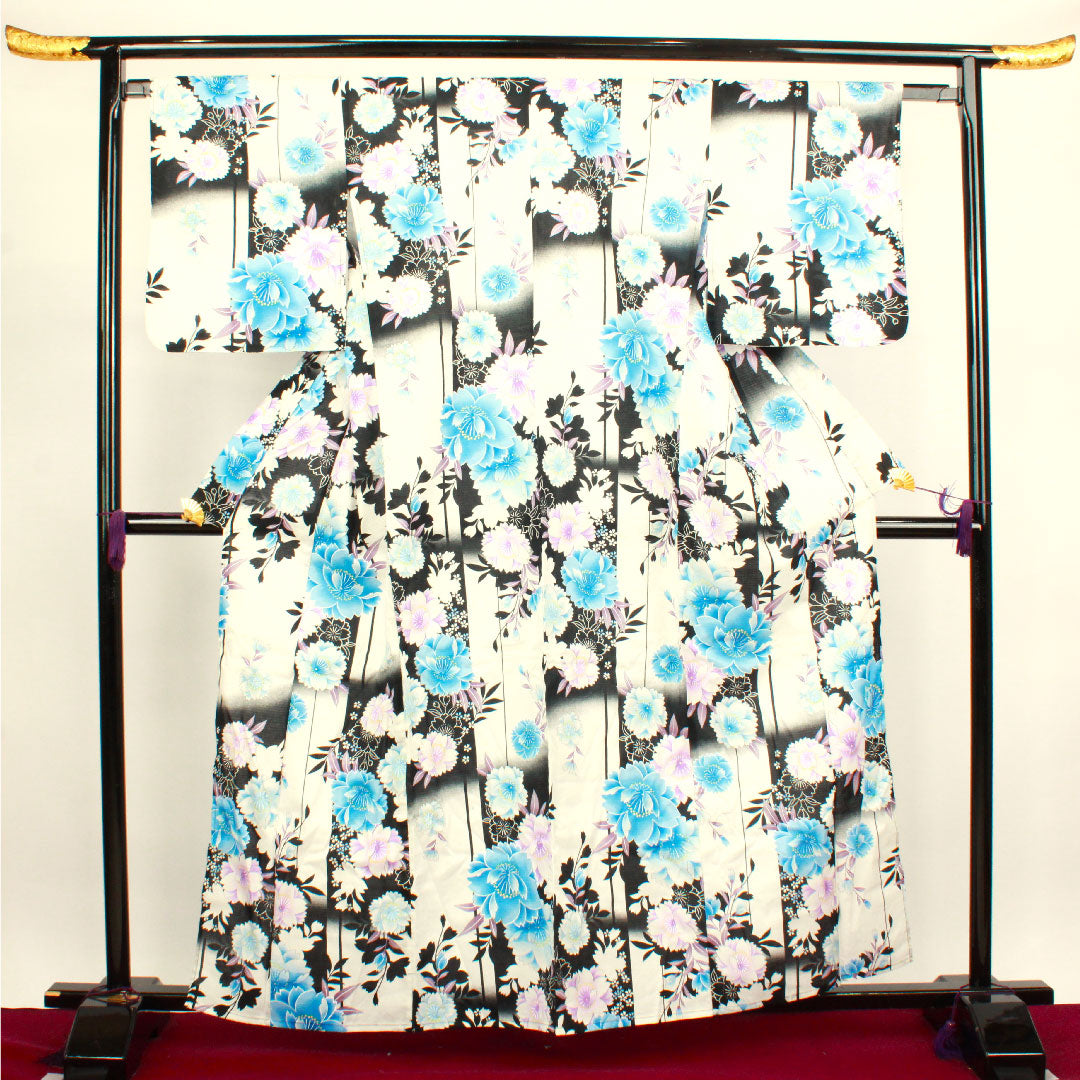 浴衣 モノトーン 桜 市松 木綿 Aランク 単衣 身丈163cm 裄丈65.5cm 白系 1118001633411